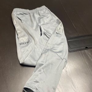 Kids XL Nike elite basketball grey sweats